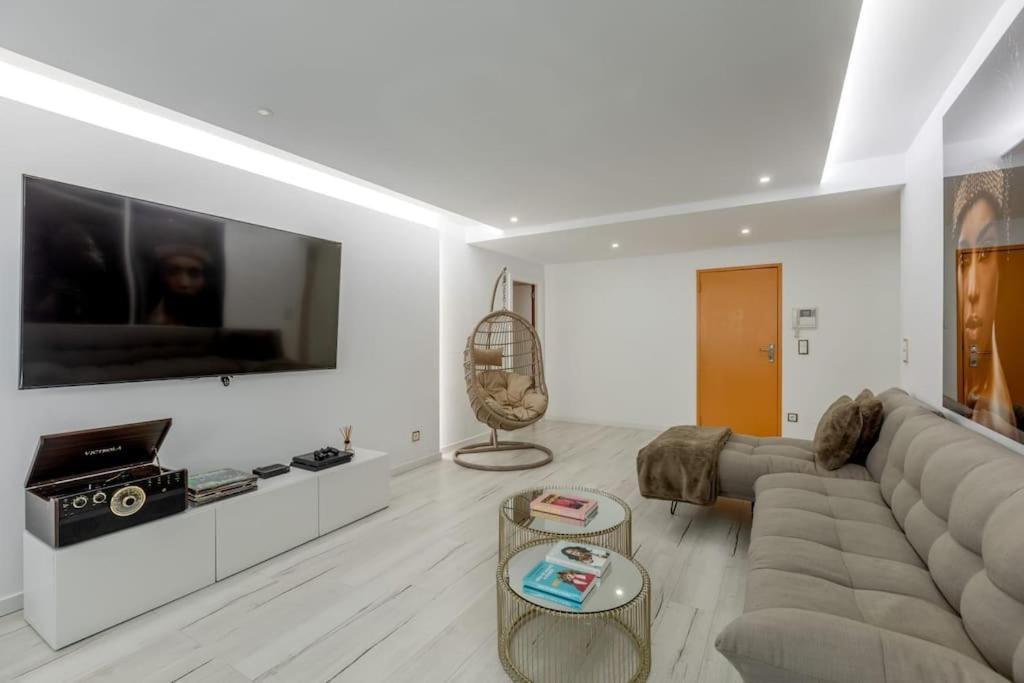 Spacious 3-Bedroom Condo In Lisbona Esterno foto