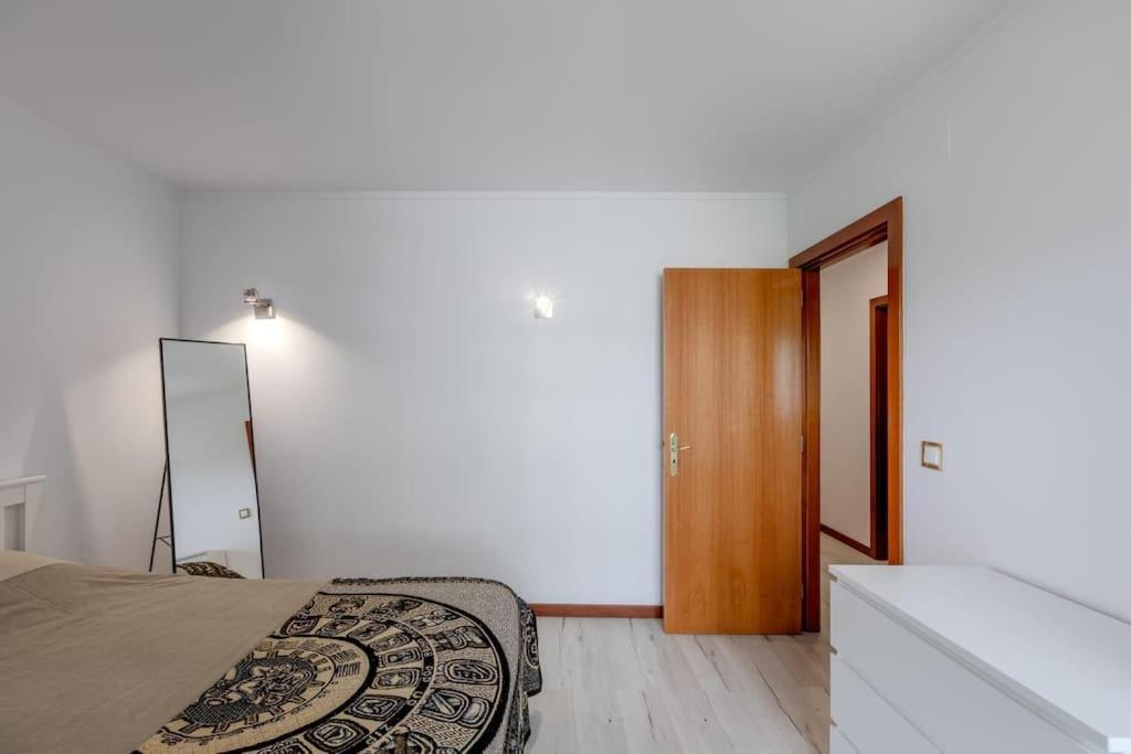 Spacious 3-Bedroom Condo In Lisbona Esterno foto