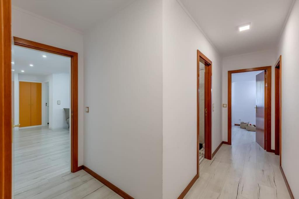 Spacious 3-Bedroom Condo In Lisbona Esterno foto