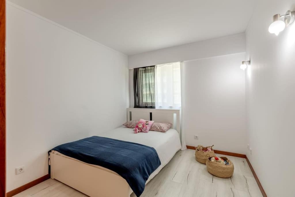 Spacious 3-Bedroom Condo In Lisbona Esterno foto