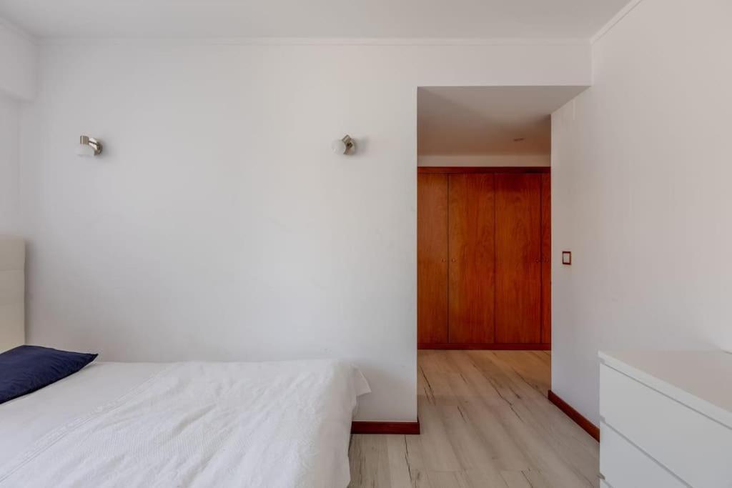Spacious 3-Bedroom Condo In Lisbona Esterno foto